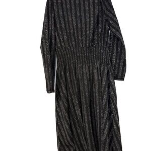 The Collective women’s sz l Chic Black Long Sleeve Dress flattering sparkle LBD